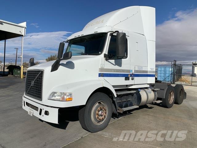 Volvo VNR64T Trekkers