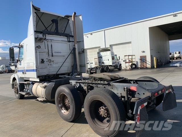 Volvo VNR64T Trekkers