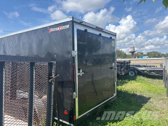 Wells Cargo  Gesloten opbouw trailers