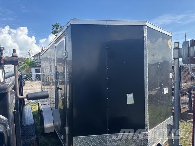 Wells Cargo  Gesloten opbouw trailers