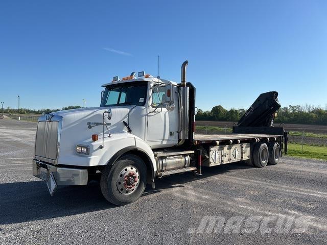 Western Star  Vlakke laadvloer met kraan