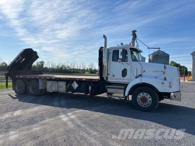 Western Star  Vlakke laadvloer met kraan