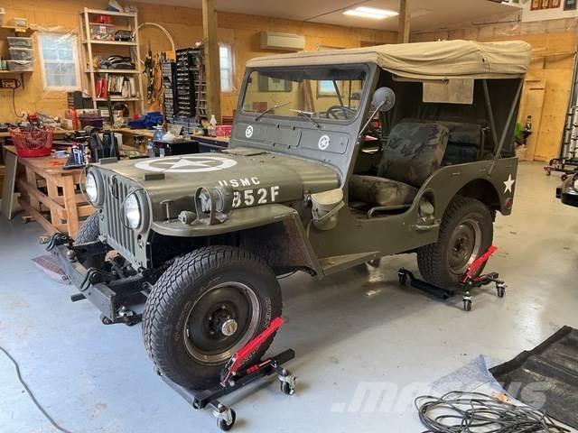  Willy M38 Auto's