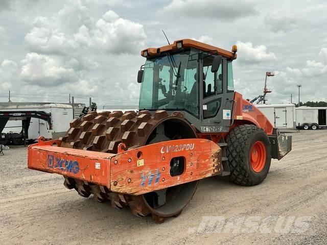 XCMG CV123PDU Trilrolwalsen