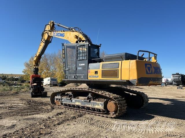 XCMG XE300U Houtklover