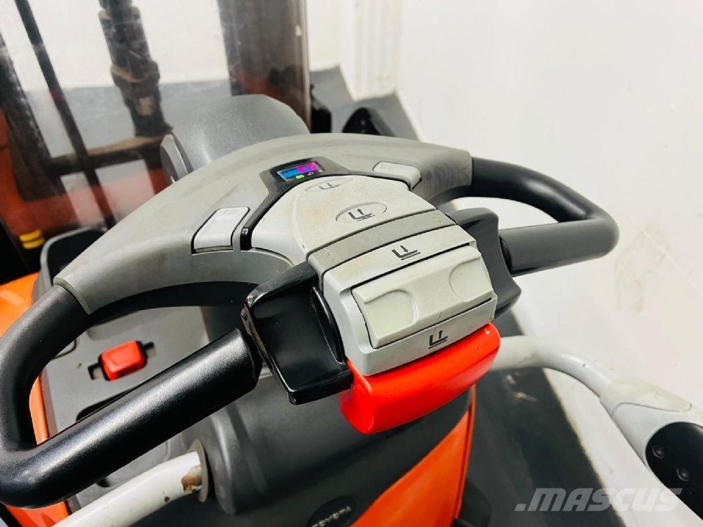 BT SPE160L Meeloop stapelaar
