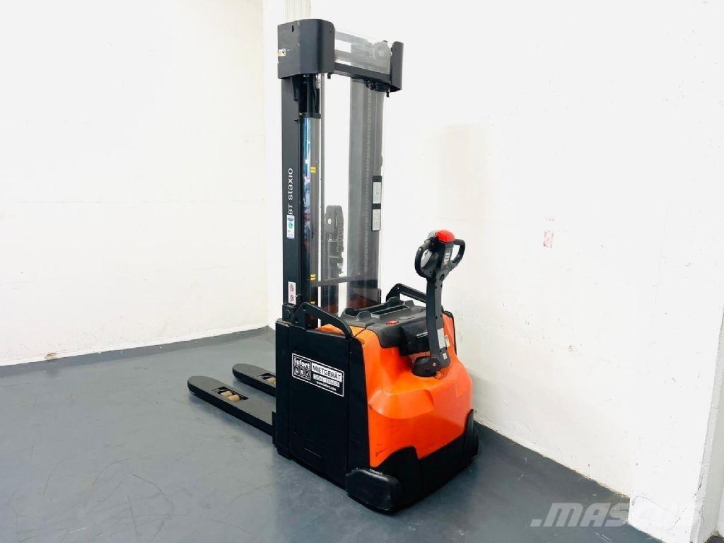 BT SWE 160 L Meeloop stapelaar