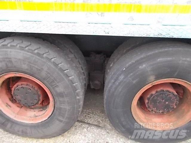Fiat 697 NP Vrachtwagen met containersysteem