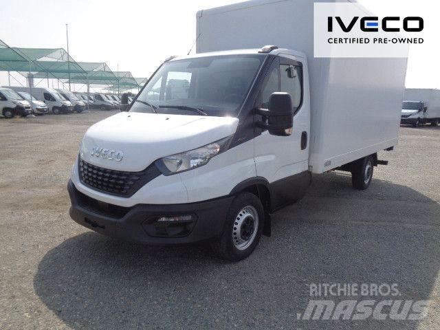 Iveco 35S16 Bakwagens met gesloten opbouw