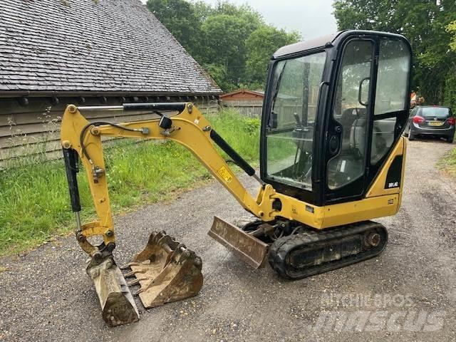 CAT 301.4 Midigraafmachines 7t - 12t