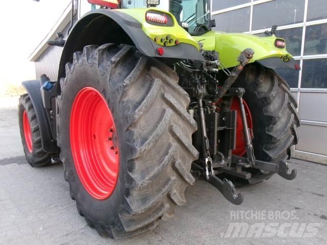 CLAAS AXION 800 Tractoren