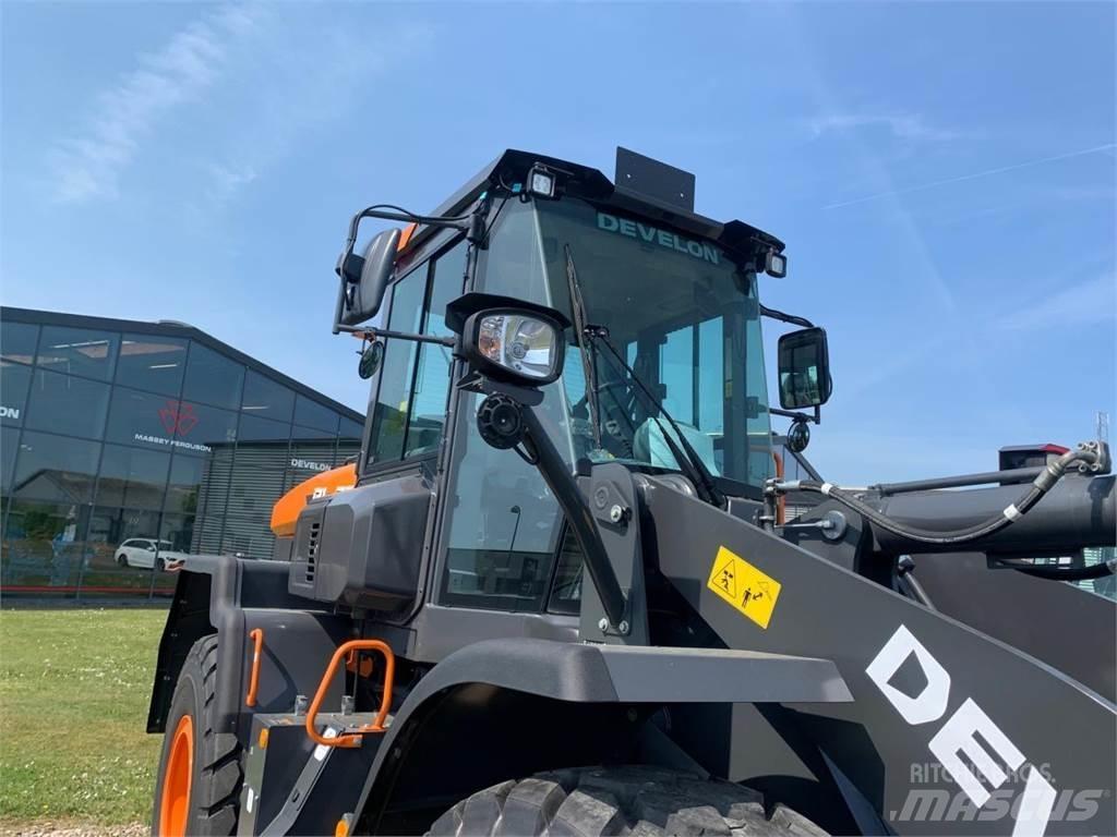 Develon DL250-7 Wielladers