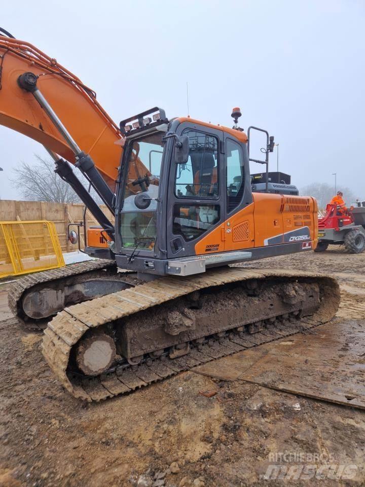 Doosan 255-5 Rupsgraafmachines