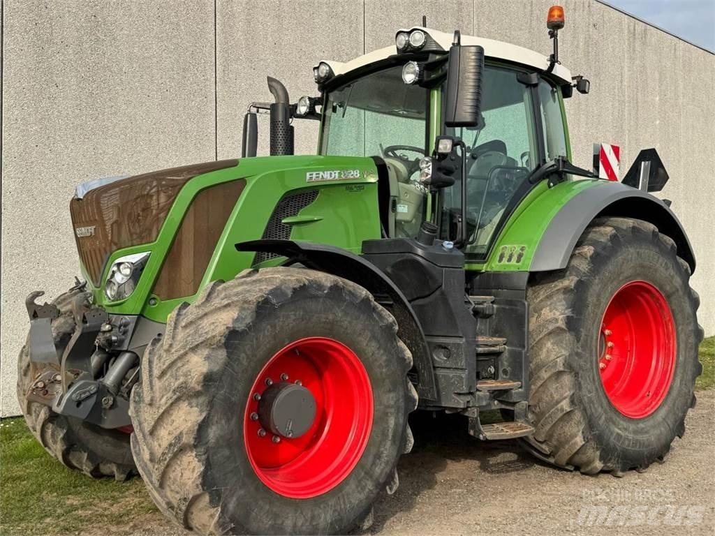 Fendt VARIO 828 Tractoren
