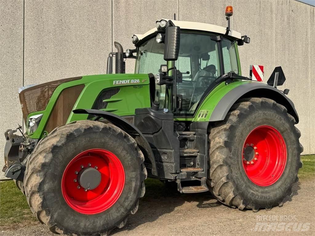 Fendt VARIO 828 Tractoren