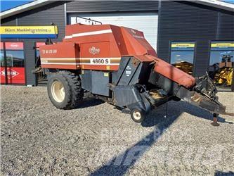 Hesston 4860S Vierkante balenpers