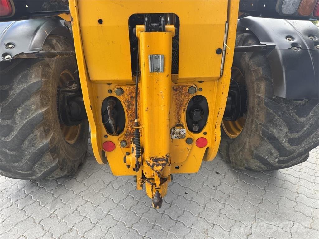 JCB 541.70 Verreikers