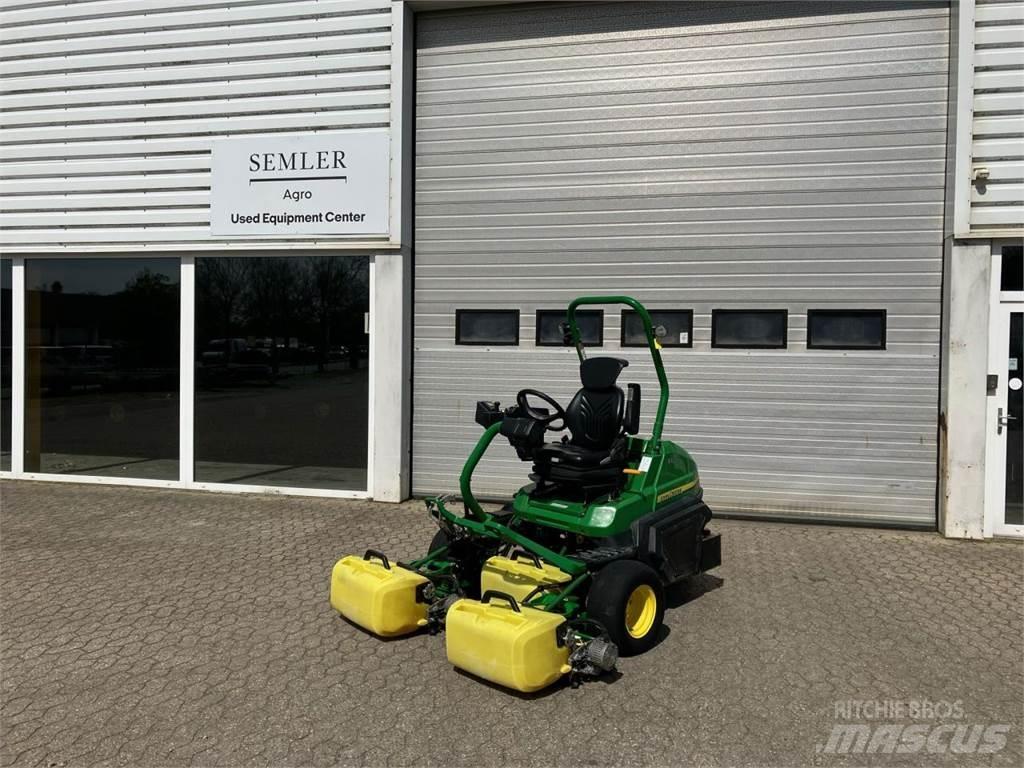 John Deere 2700 Golfbaanmaaiers