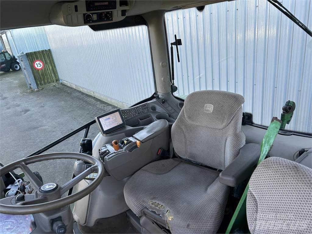 John Deere 6125R Tractoren