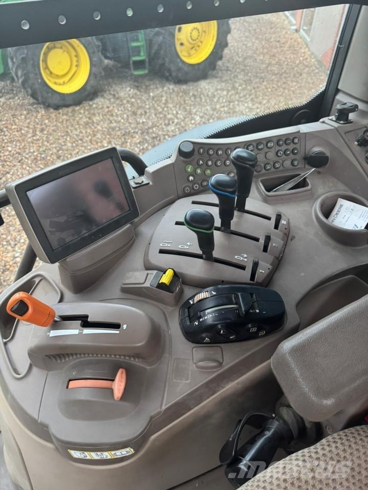 John Deere 6150R Tractoren