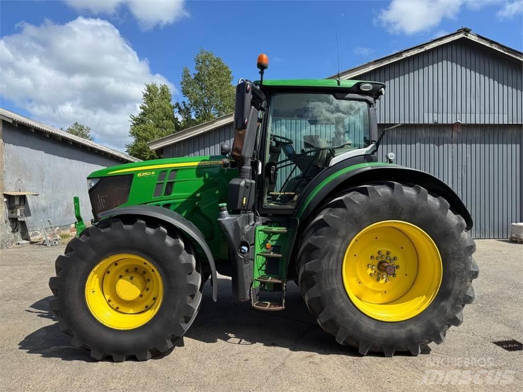 John Deere 6250R Tractoren