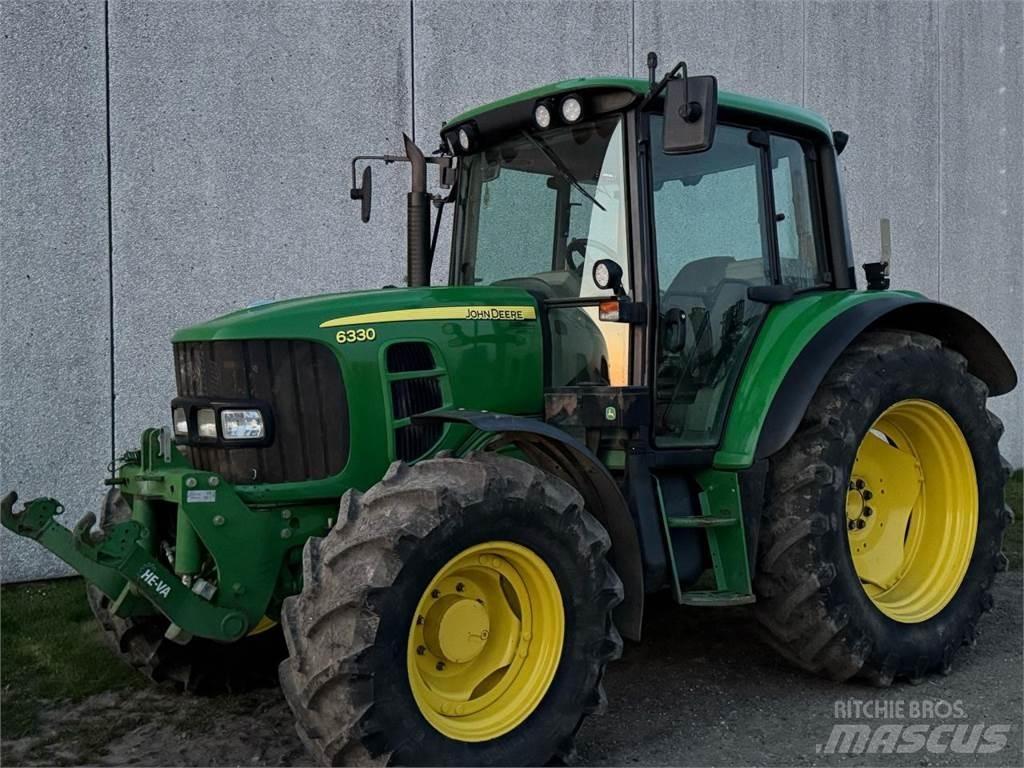 John Deere 6330 Tractoren