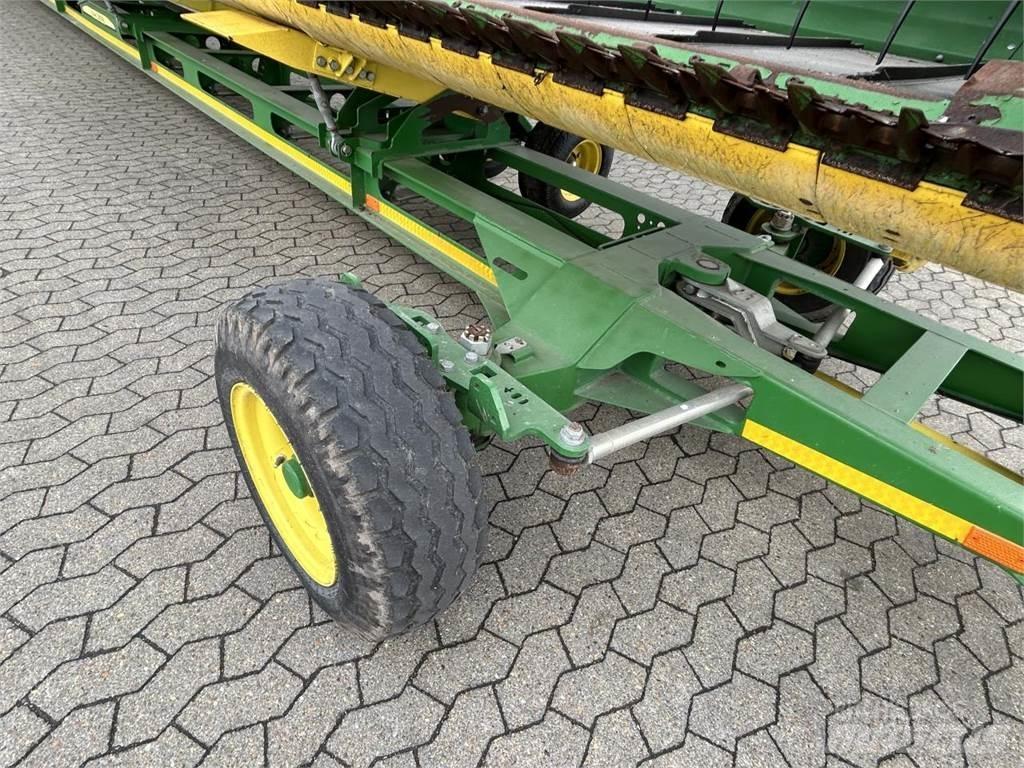 John Deere 640D Maaidorser aanbouwdelen