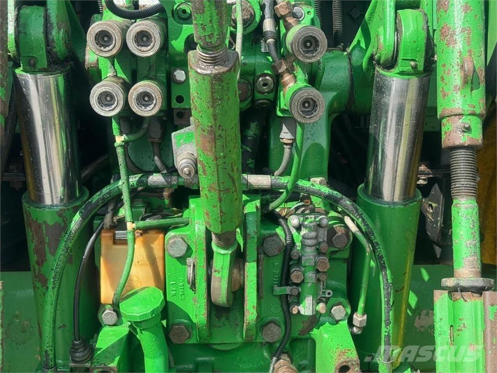 John Deere 6820 Tractoren