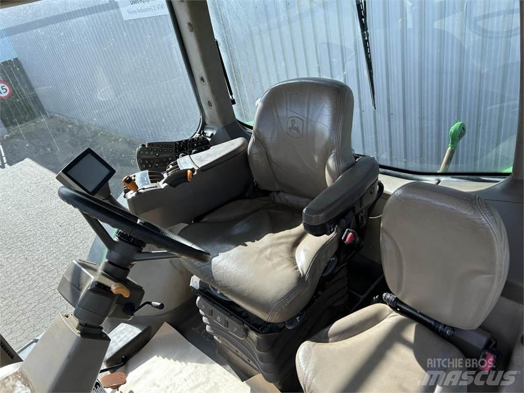 John Deere 7230R Tractoren