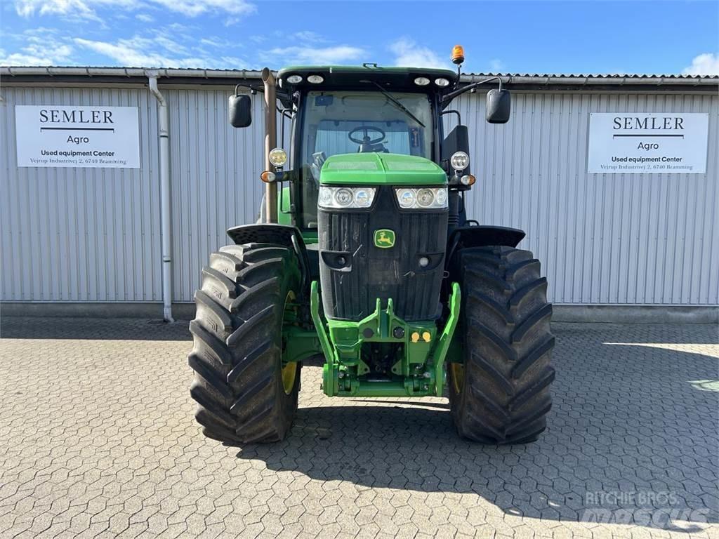 John Deere 7230R Tractoren