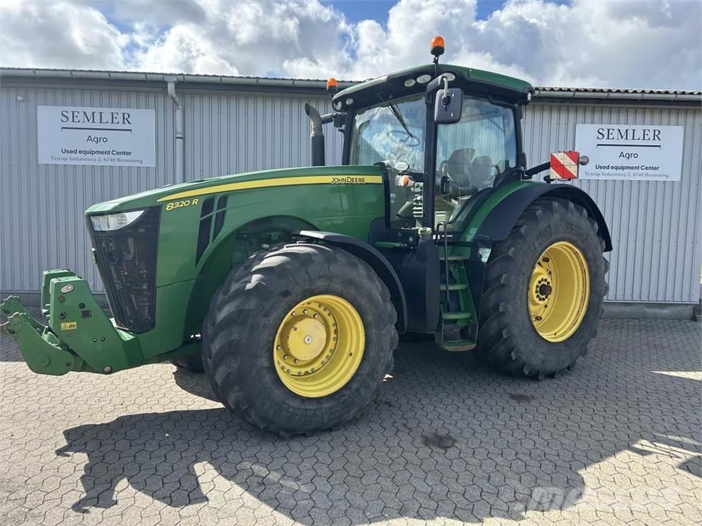 John Deere 8320R Tractoren