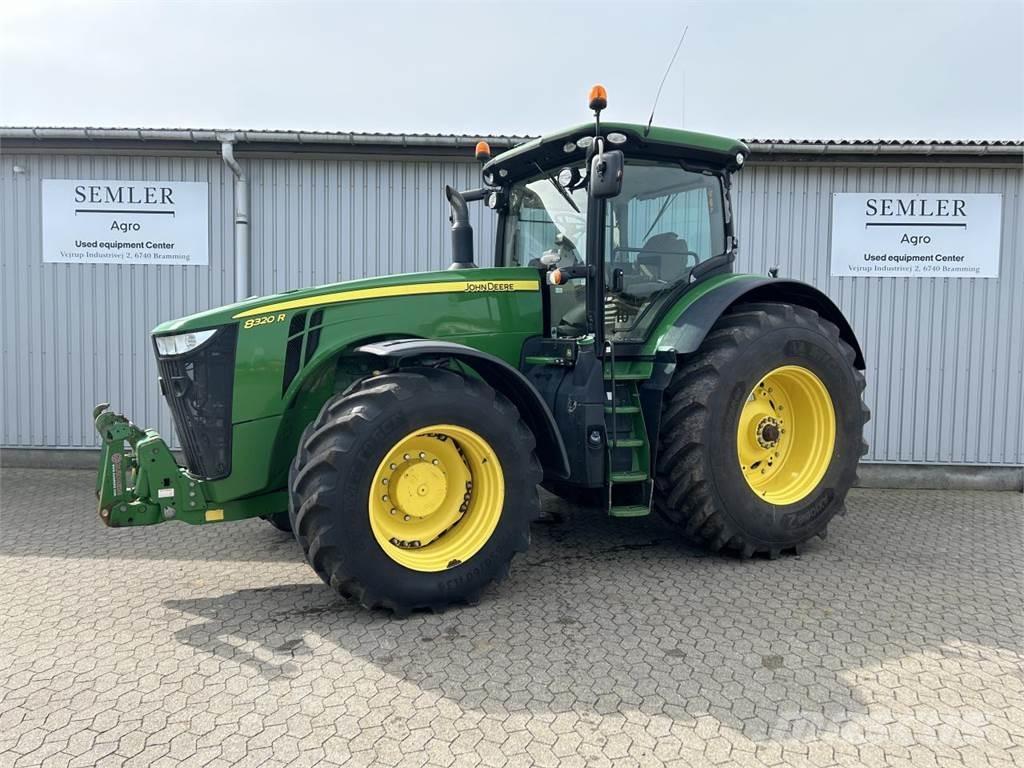 John Deere 8320R Tractoren