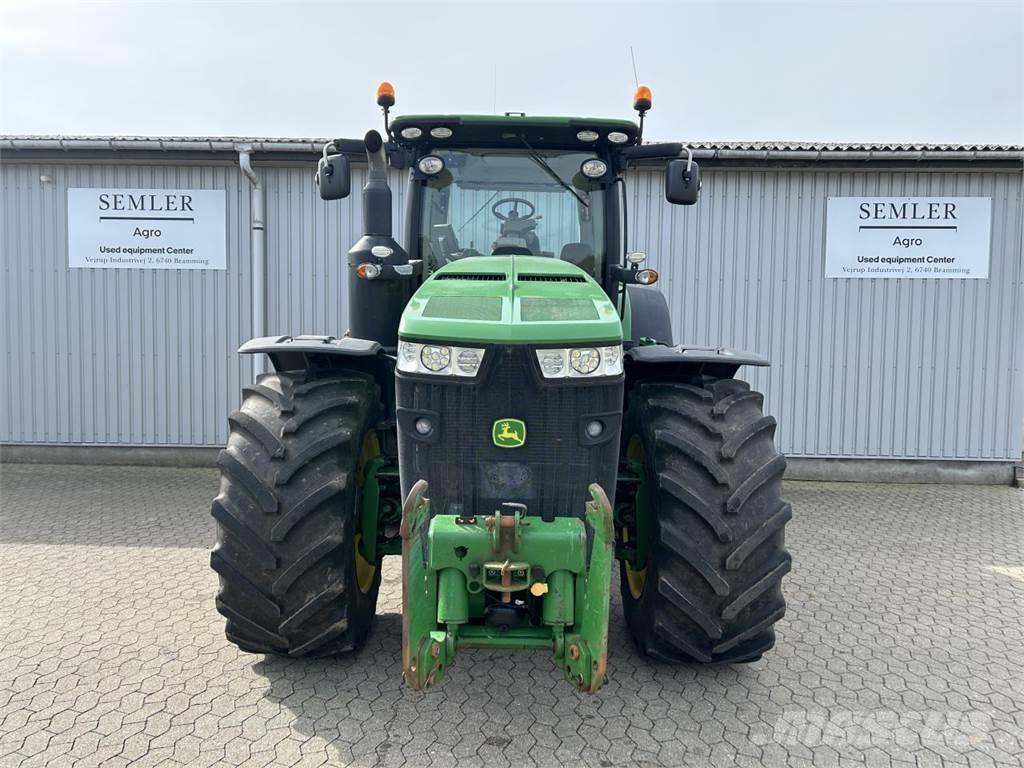 John Deere 8320R Tractoren