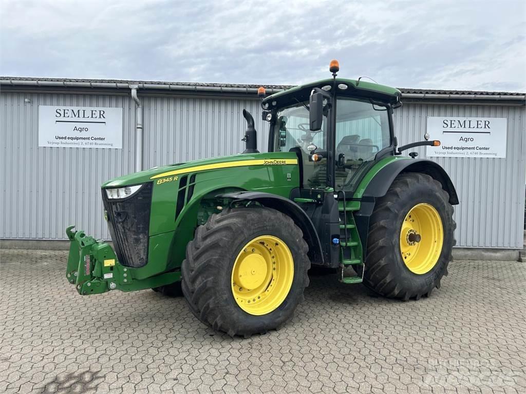John Deere 8345R Tractoren
