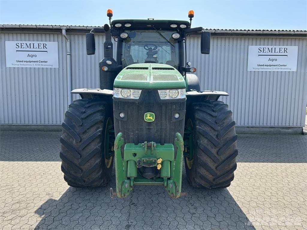 John Deere 8370R Tractoren