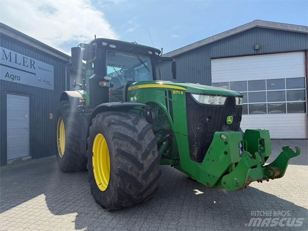 John Deere 8370R Tractoren