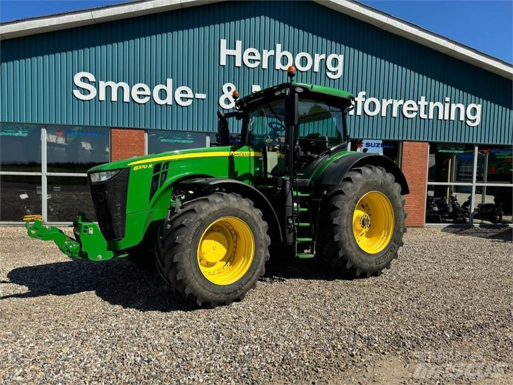 John Deere 8370R Tractoren