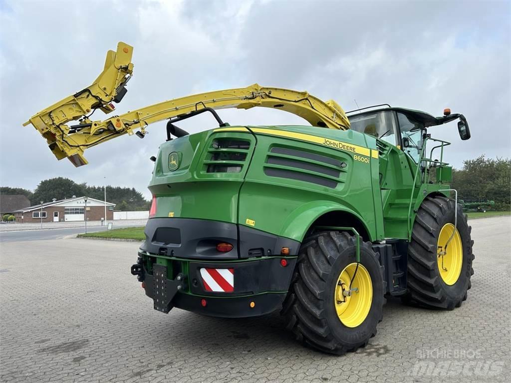John Deere 8600I Getrokken veldhakselaar
