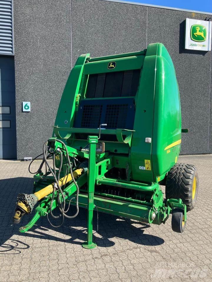 John Deere 864 Ronde-balenpersen