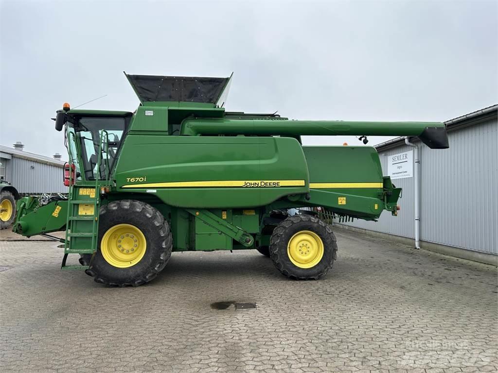 John Deere T670 Maaidorsmachines