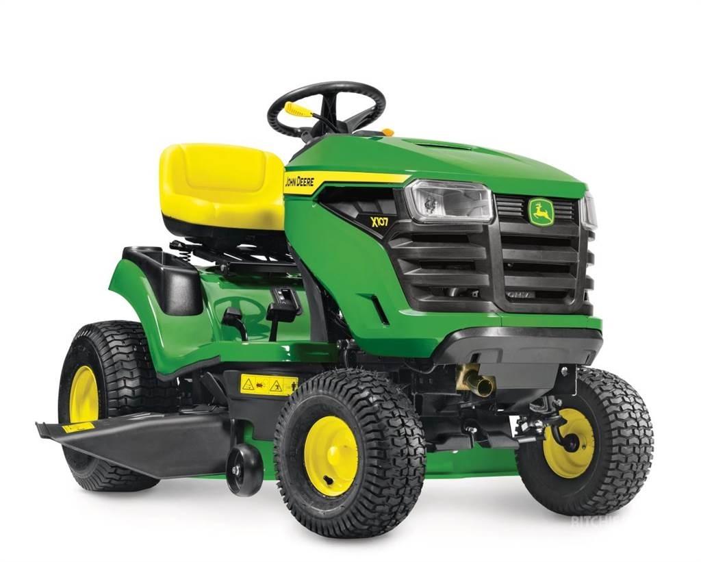 John Deere X107 Compacttrekkers