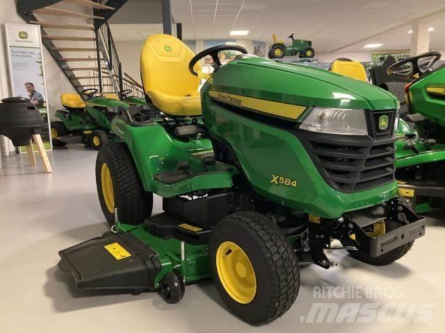 John Deere X584 Compacttrekkers