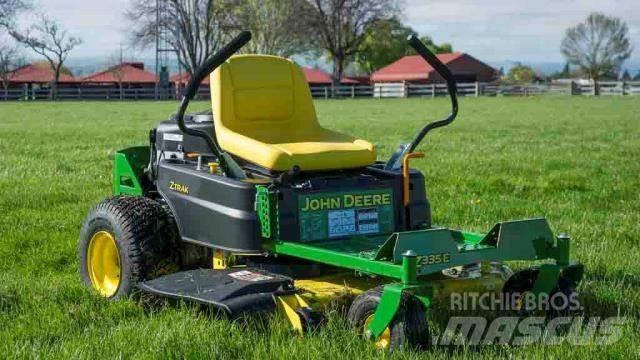 John Deere Z315E Compacttrekkers