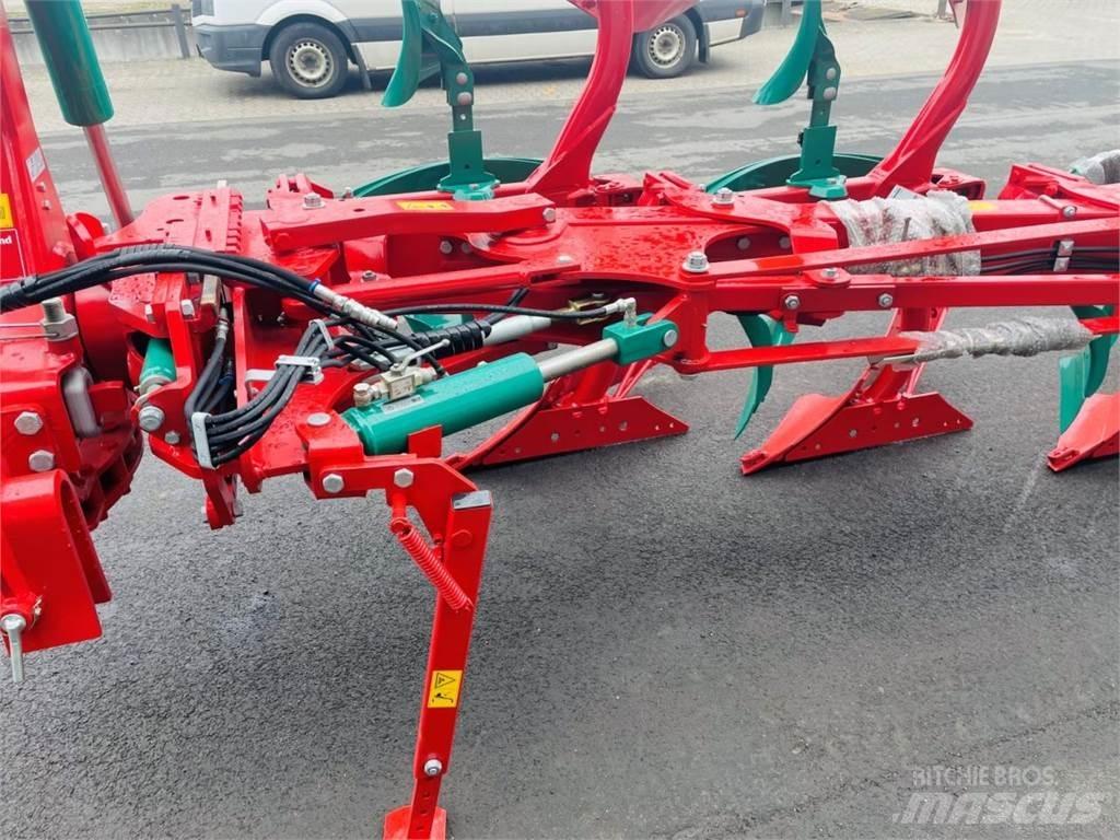 Kverneland 3300S Wentelploegen