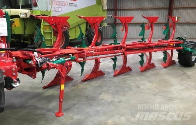 Kverneland 3300S Wentelploegen