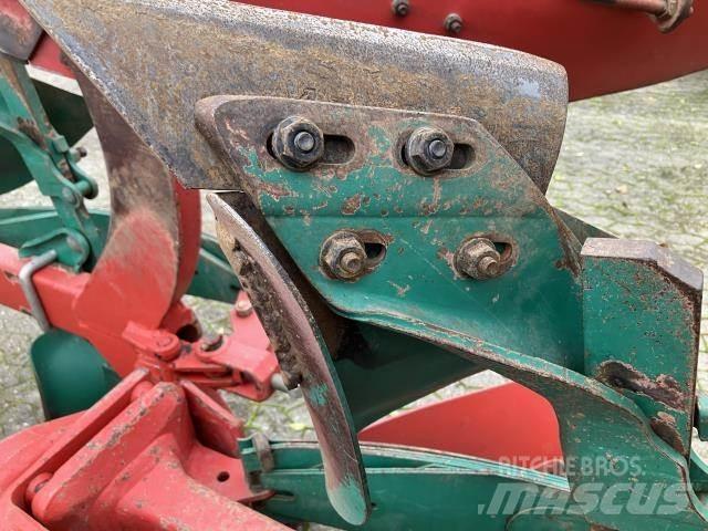 Kverneland EG200 Wentelploegen