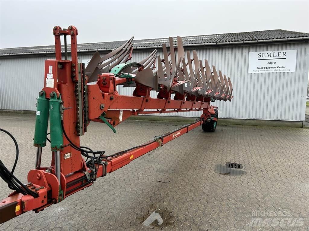 Kverneland PB100 Wentelploegen