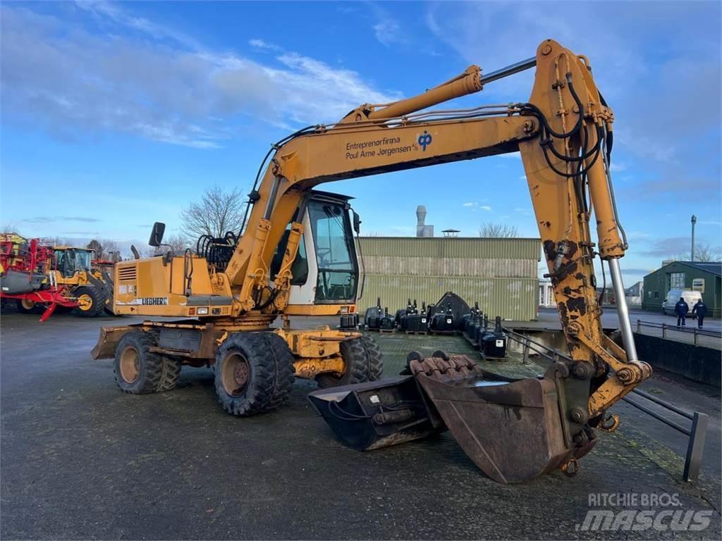 Liebherr 902 Wielgraafmachines