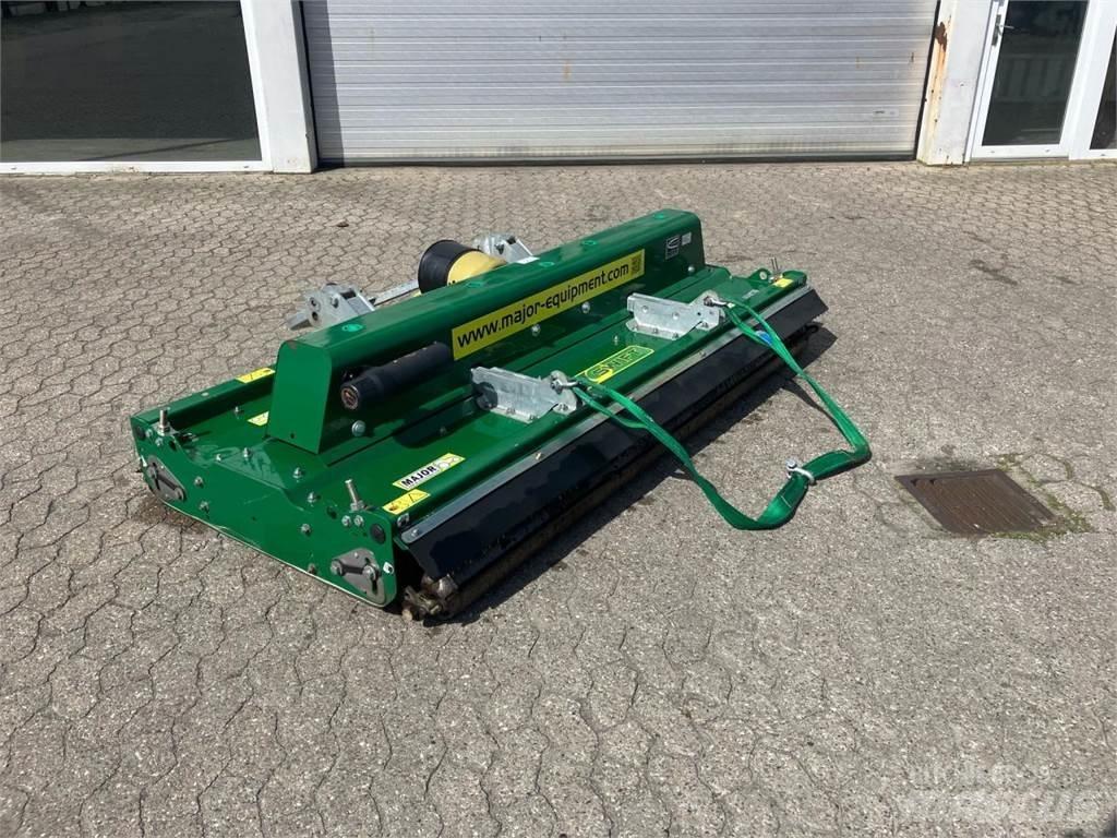Major MJ71 240 Maaiers