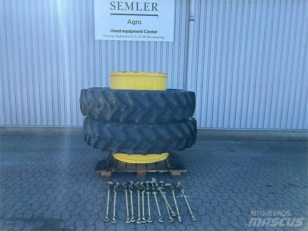 Mitas 480/95R50 Banden, wielen en velgen